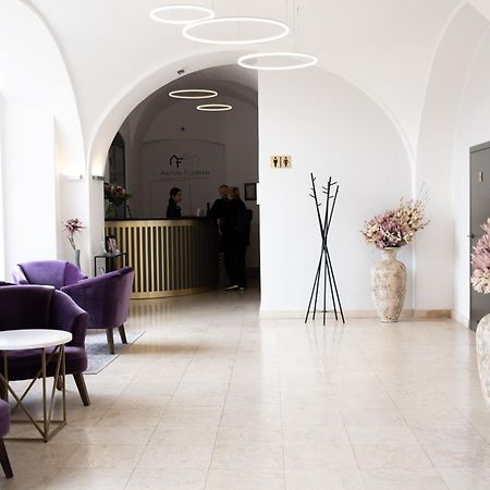 Zamecky Hotel Anton Florian Вальтице Екстер'єр фото