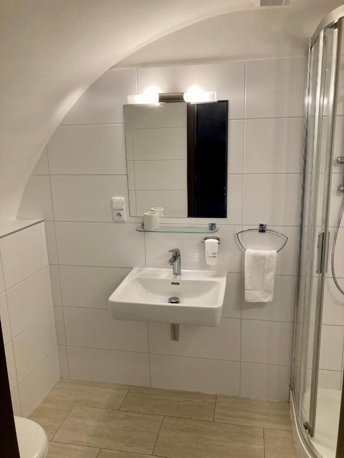 Zamecky Hotel Anton Florian Вальтице Екстер'єр фото