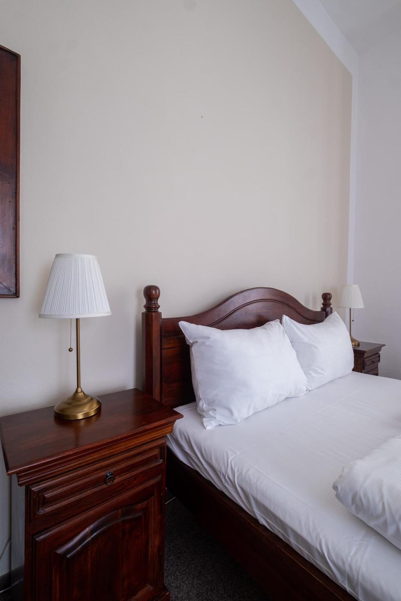 Zamecky Hotel Anton Florian Вальтице Екстер'єр фото